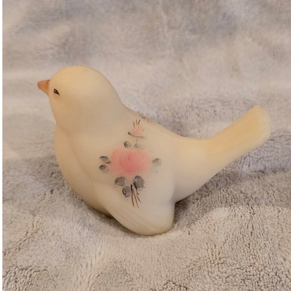 Fenton Cameo Handpainted Bird Painted by Tony Figurine Floral Accent Collectible - Picture 3 of 5